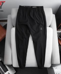 Everlane Men’s The Performance Jogger